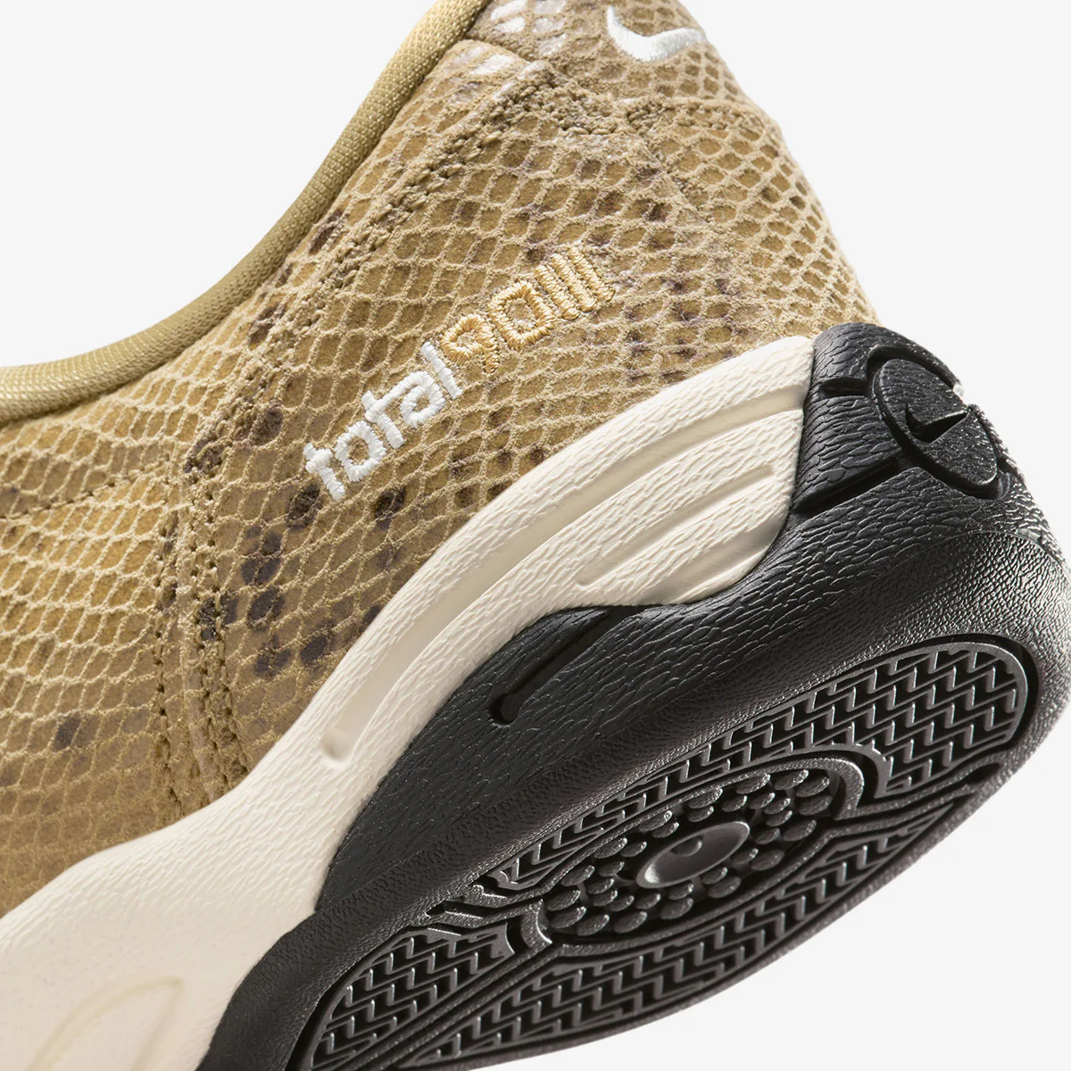 WMNS NIKE TOTAL 90 SE BEIGE/PALE/IVORY