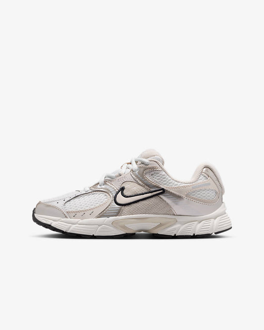 NIKE V5 RNR BG WHITE/SILVER
