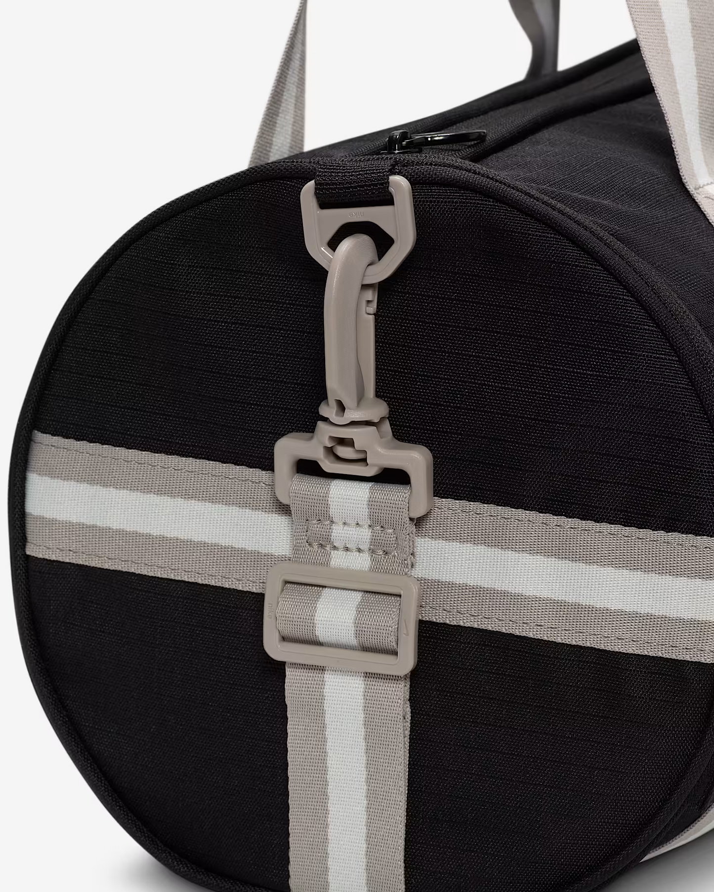 NIKE HERITAGE MALETA DE ENTRENAMIENTO RETRO (13 L)