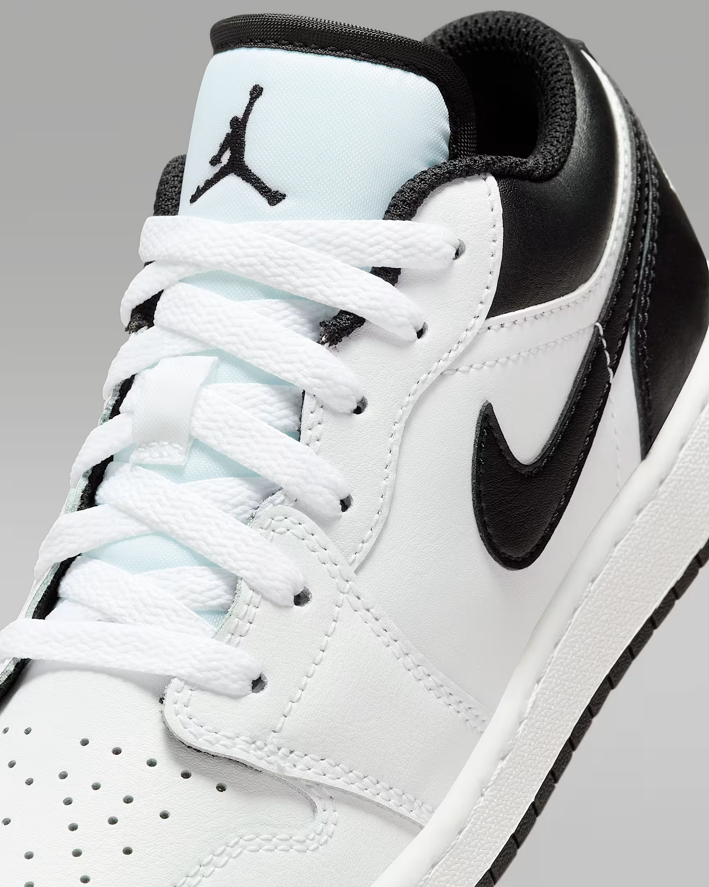 AIR JORDAN 1 LOW WHITE/BLACK 553560-132 # 6.5Y