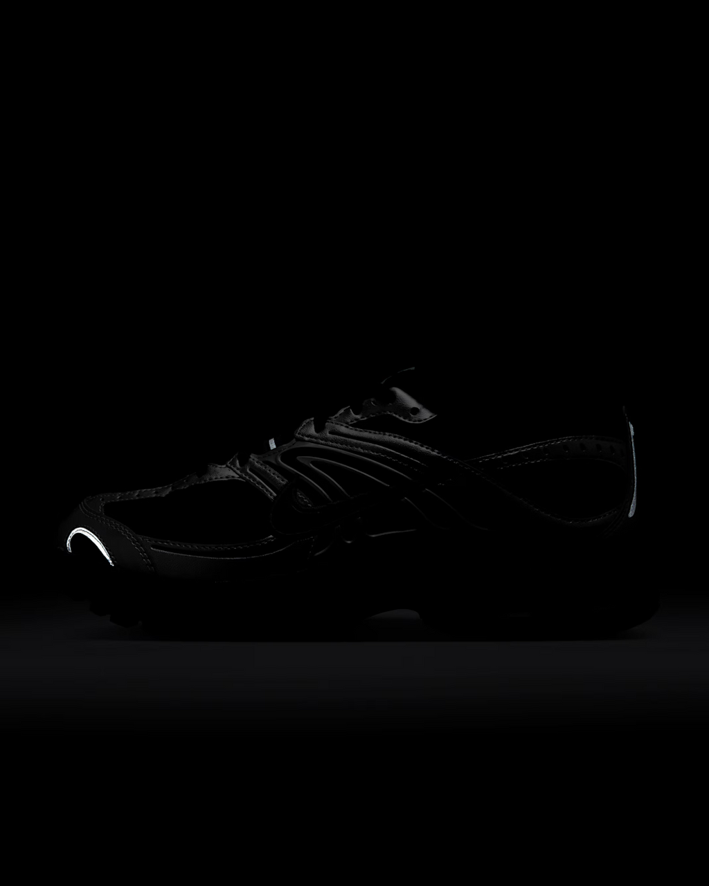 W NIKE AIR MAX MOTO 2K BLACK/METALLIC/SILVER