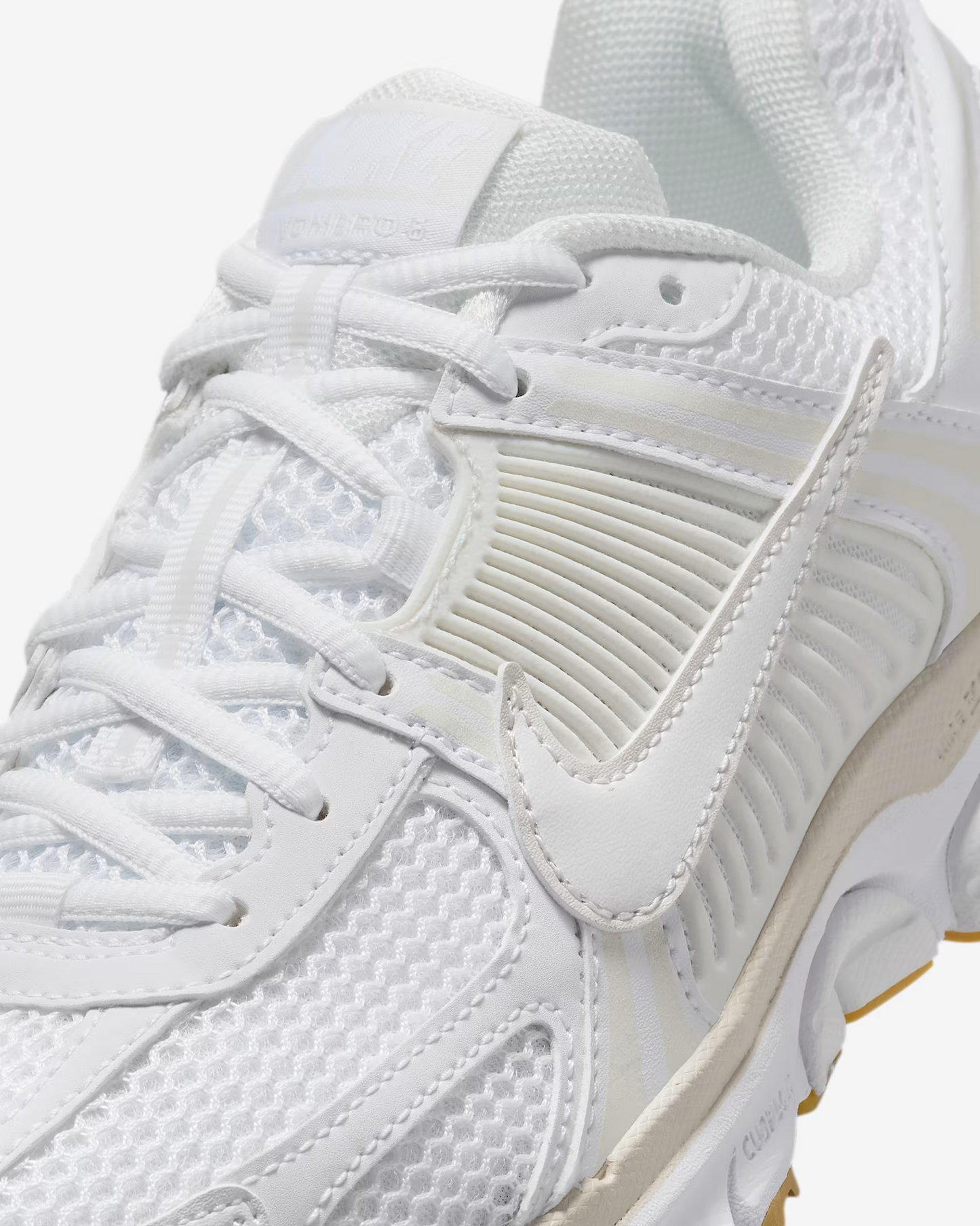 NIKE ZOOM VOMERO 5 WHITE