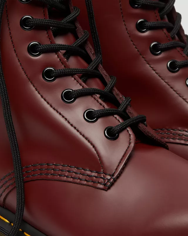 DR MARTENS CHERRY RED/SMOOTH