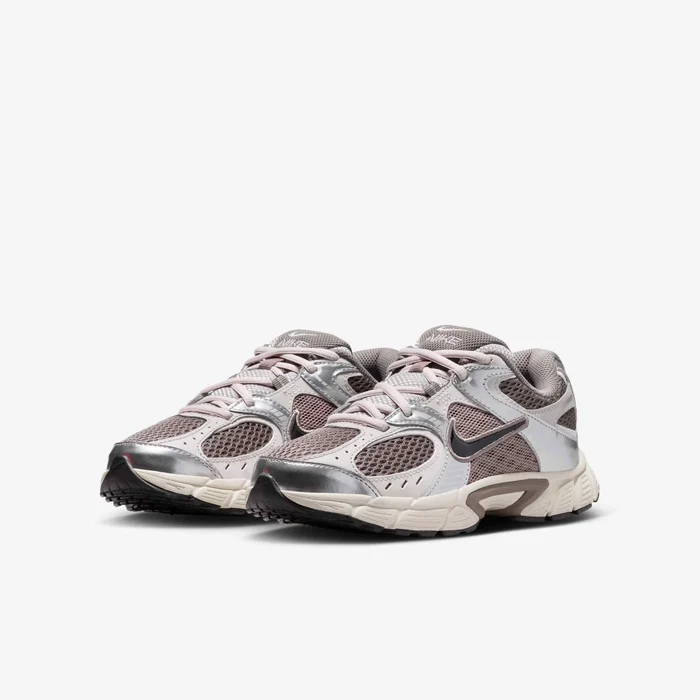 NIKE V5 RNR BG CAVE STONE/BLK/GREY