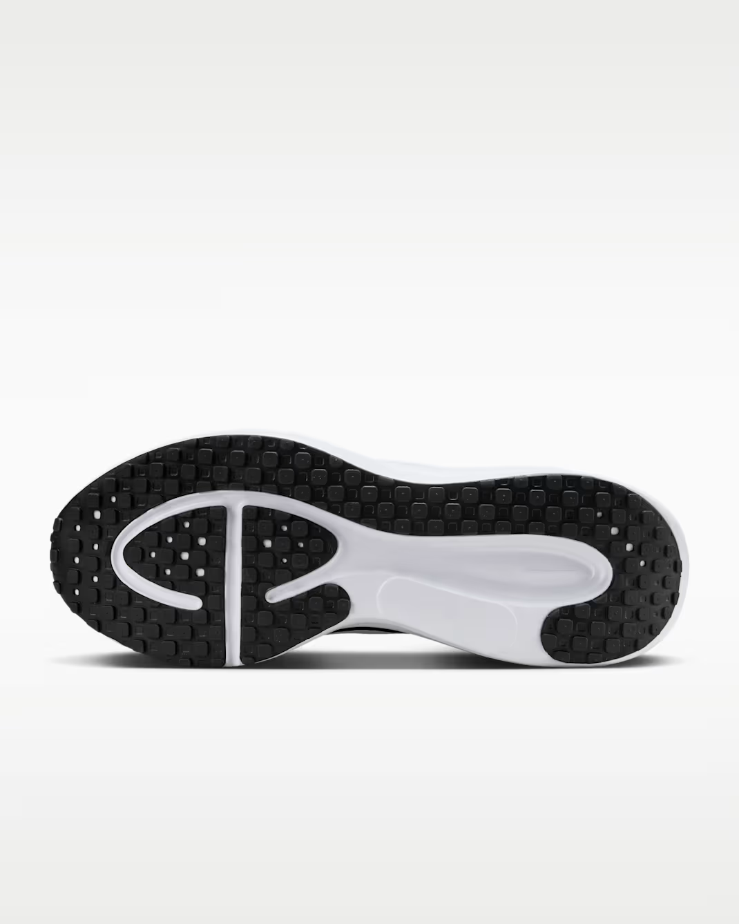 NIKE REVOLUTION 8 BLACK/WHITE