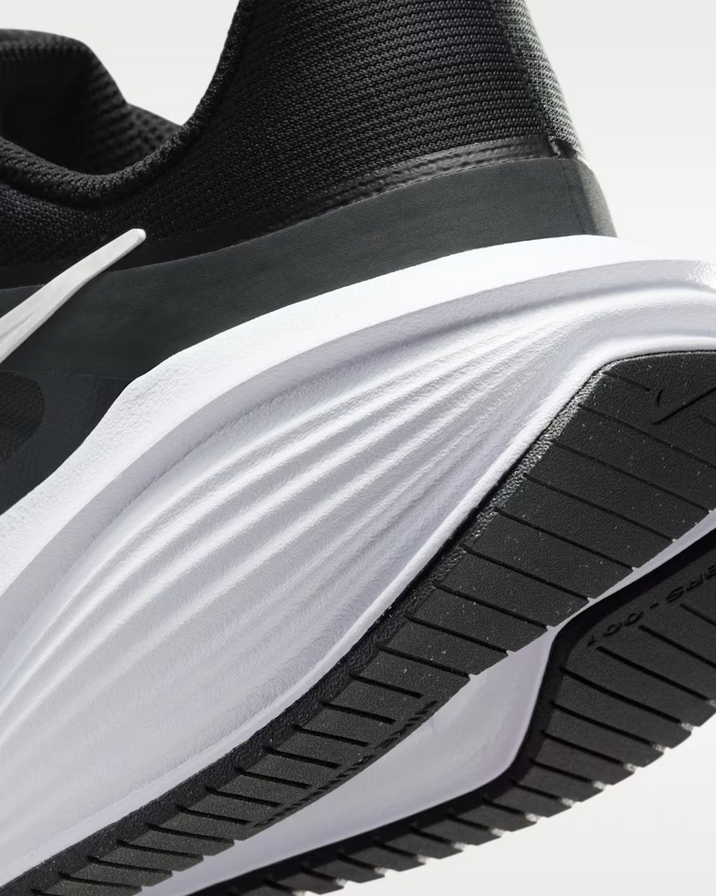 NIKE DOWNSHIFTER 14 BLACK/WHITE