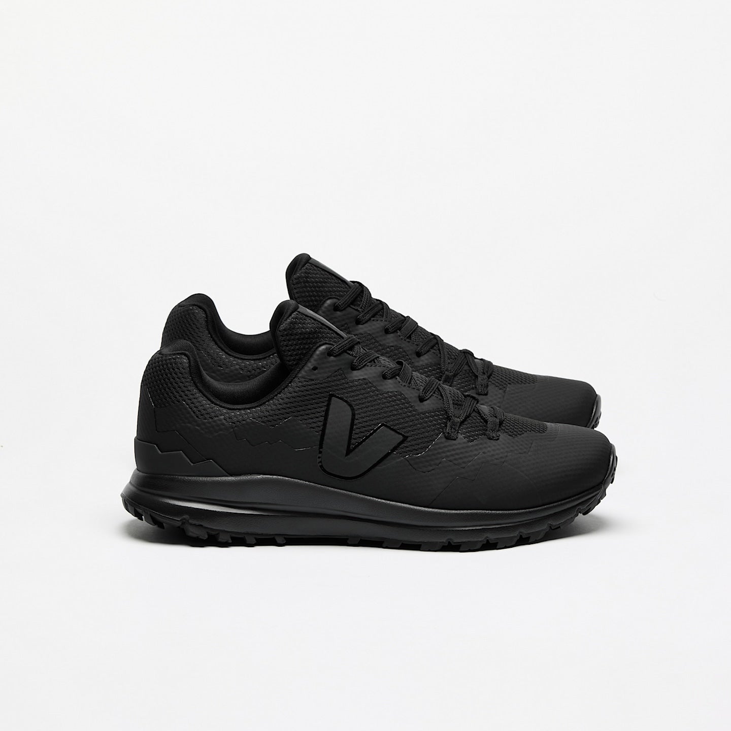VEJA FITZ ROY ALVEOMESH FULL BLACK
