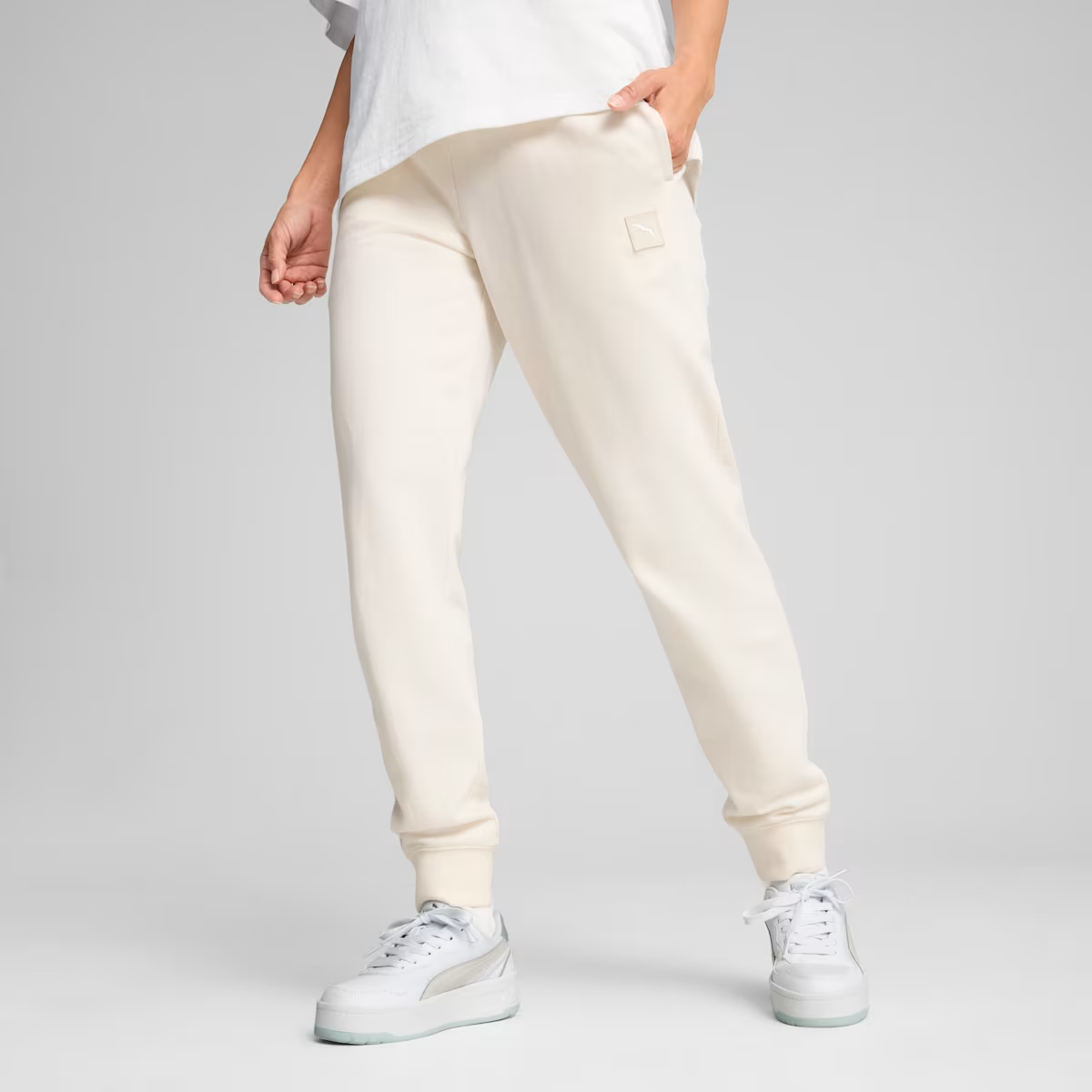 ESS ELEVATED SWEATPANTS TR CL BEIGE