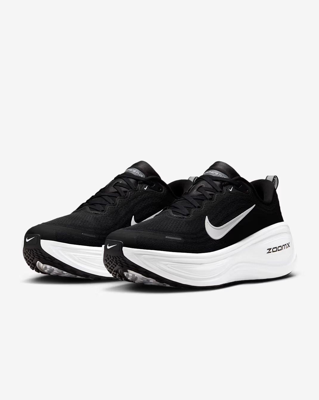 NIKE VOMERO PLUS BLACK/WHITE