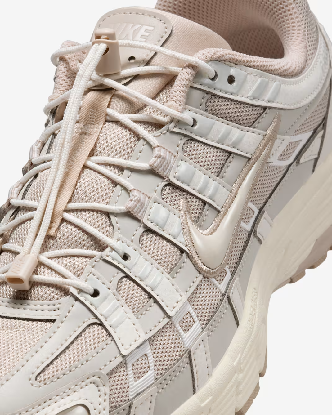 W NIKE P-6000 SAIL/LIGHT BONE-CREAM