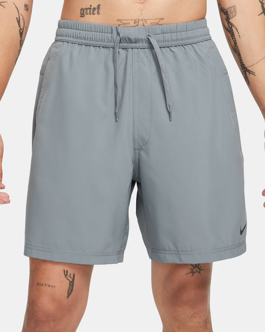 M NK DF FORM 7IN UL SHORT - SMOKE GREY/(BLACK)