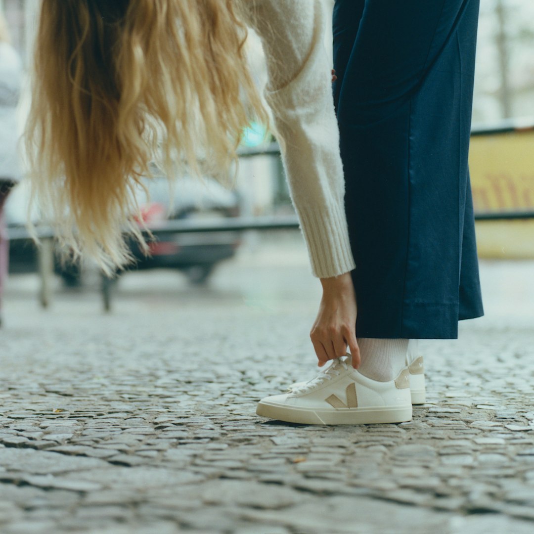 TENIS VEJA CAMPO WHITE/ALMOND CP0502920A # 5 UNISEX