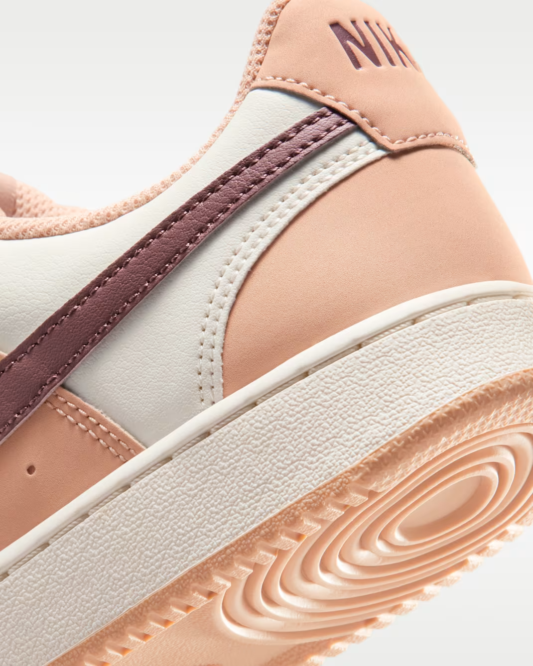 W NIKE COURT VISION LO P NBK SHIMMER/SAIL-TATTO
