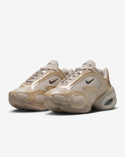 WMNS NIKE AIR MAX MUSE DESERT/SAND/MTLC