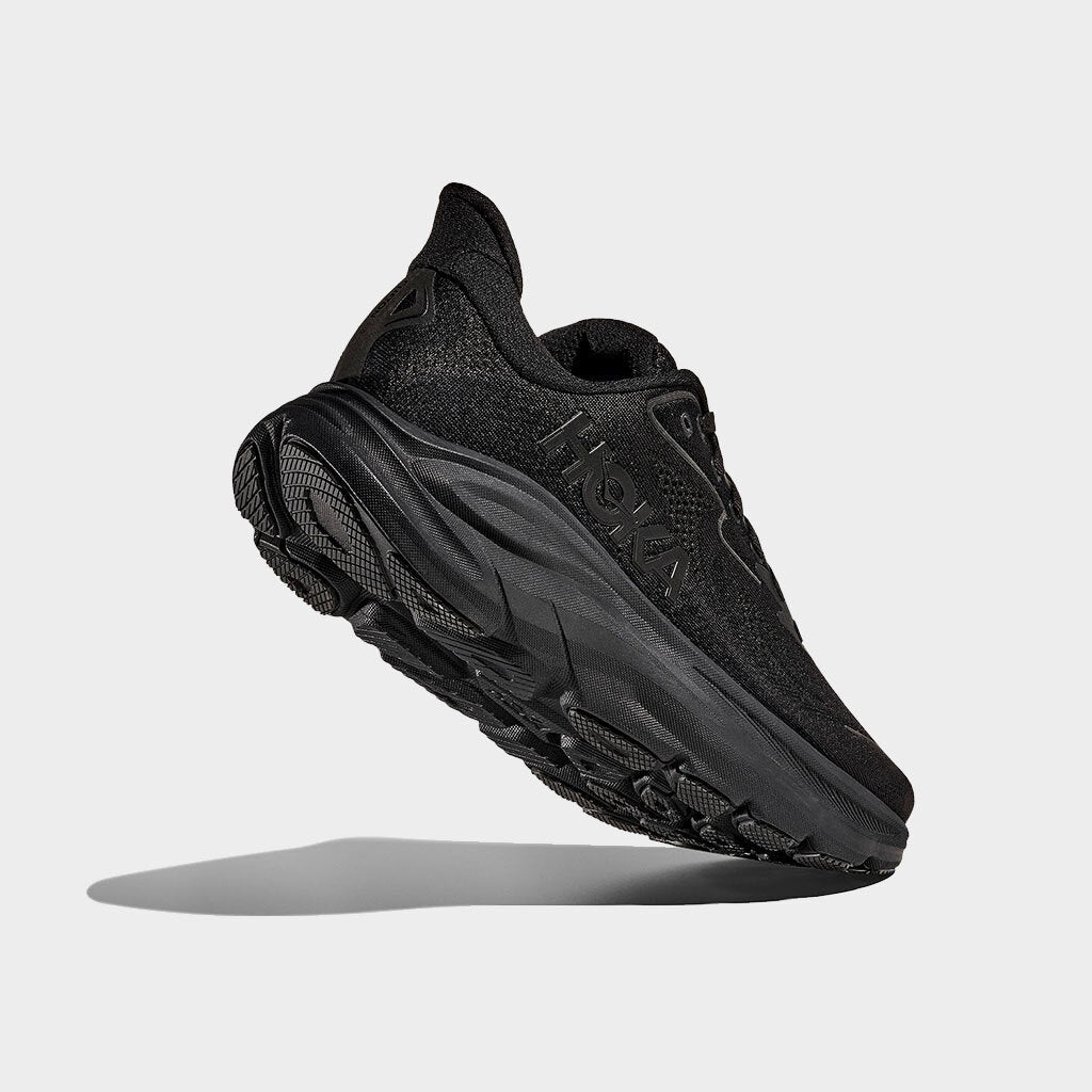 HOKA CLIFTON 10 BLACK/BLACK