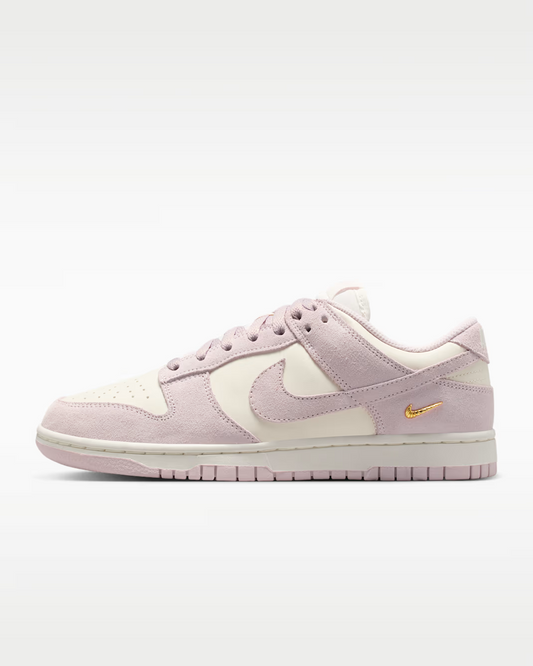 WMNS NIKE DUNK LOW SE VIOLET/ROSE/WHITE