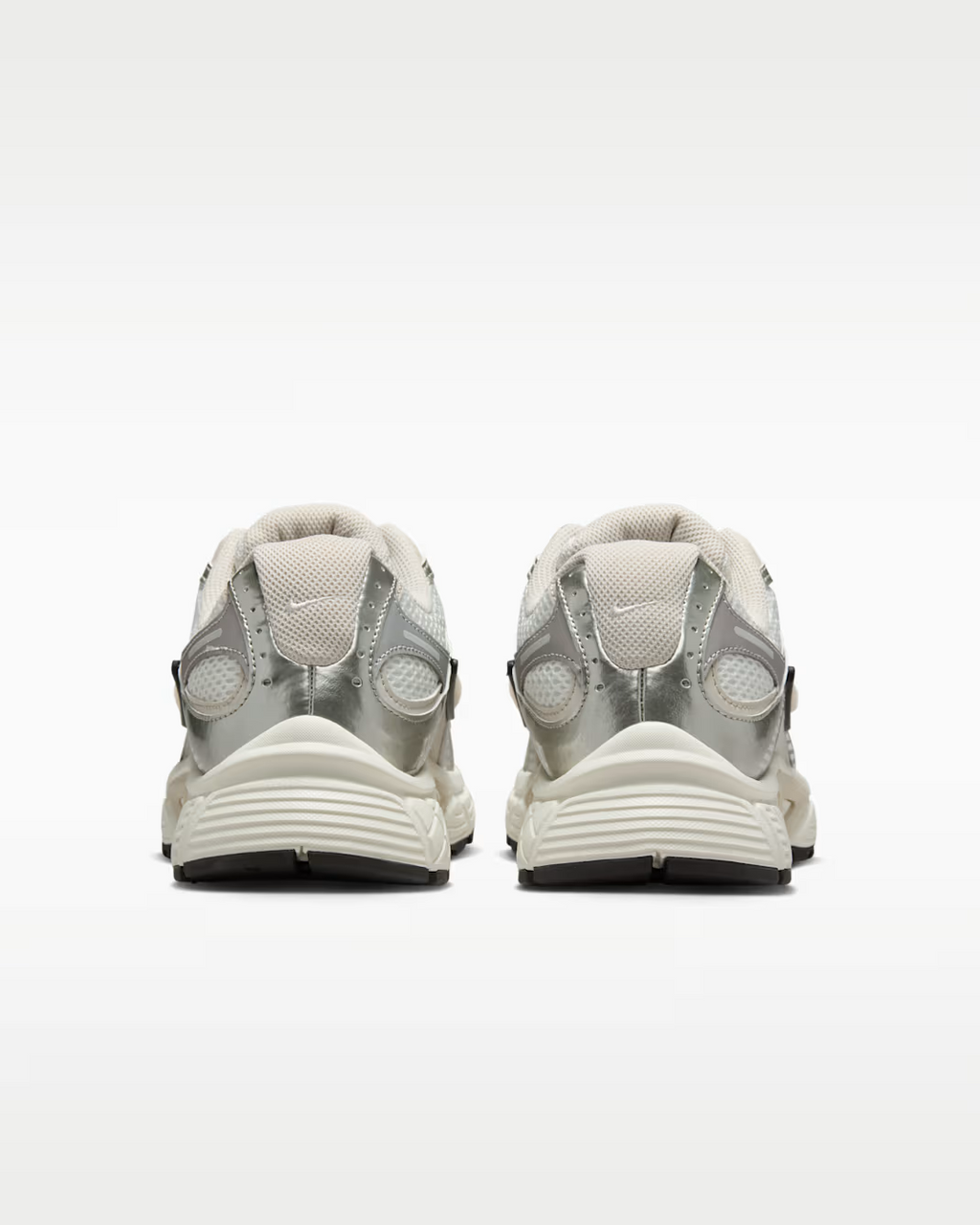 W NIKE V5 RNR WHITE-GREY-BLK