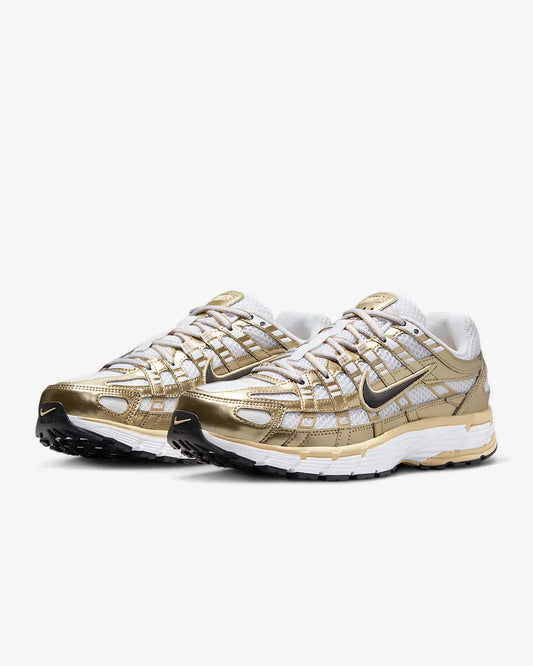 W NIKE P-6000 GLD WHITE/GOLD