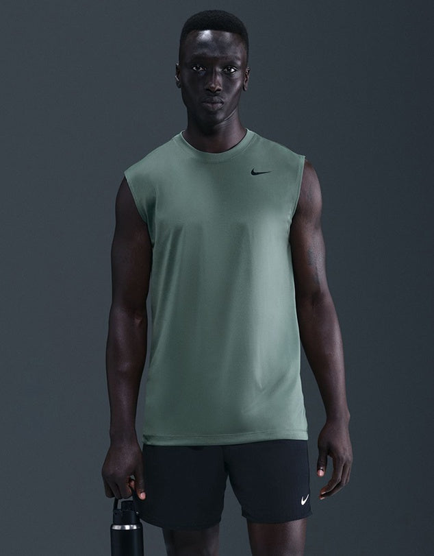 M NK DF TEE STD SLVLS FLEX GREEN