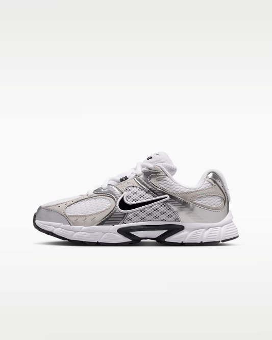 NIKE V5 RNR BG WHITE/BLACK/GREY