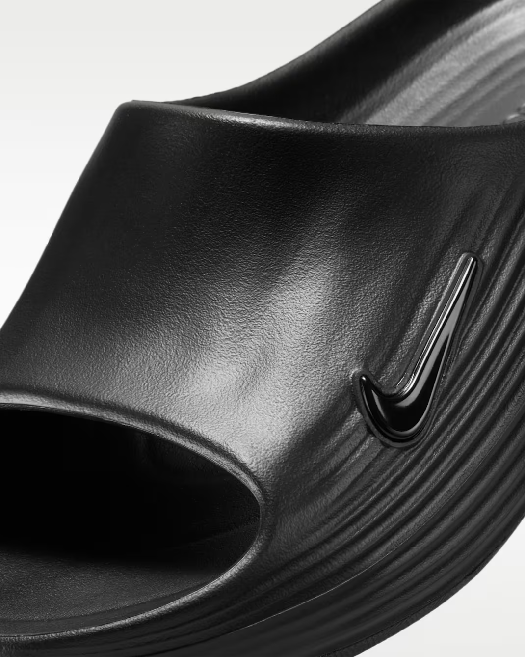 W NIKE REACTX REJUVEN8 SLIDE BLACK