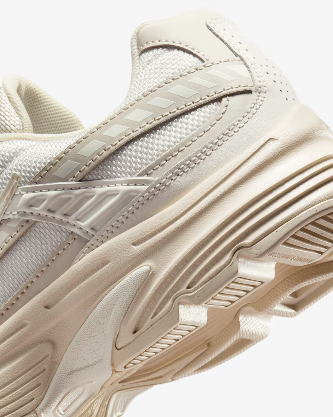 WMNS NIKE INITIATOR LT OREWOOD/SAIL/PHANTOM