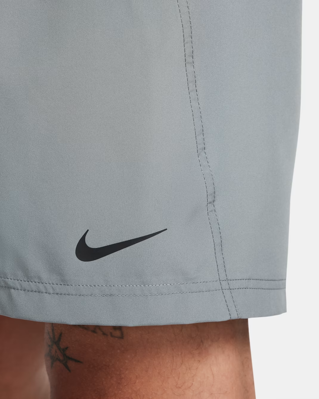 M NK DF FORM 7IN UL SHORT - SMOKE GREY/(BLACK)