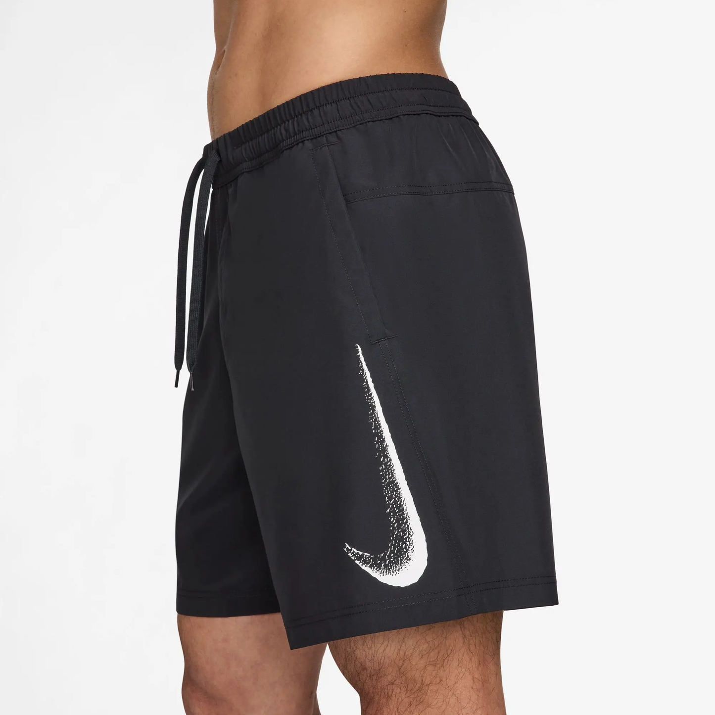M NK DF FORM 7IN SHORT GFX BLACK/WHT