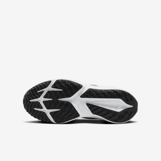 NIKE STAR RUNNER 4 GS WHITE/BLACK