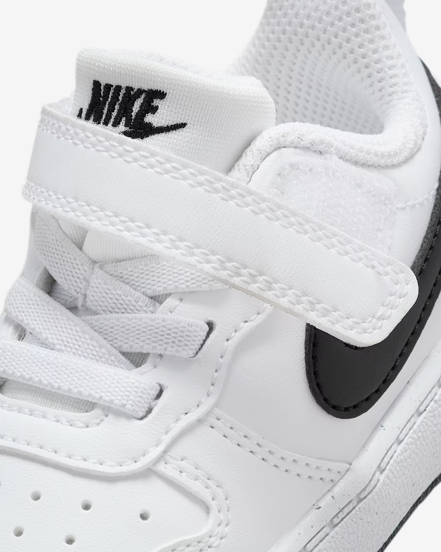 COURT BOROUGH LOW RECRAFT BTV WHITE/BLK