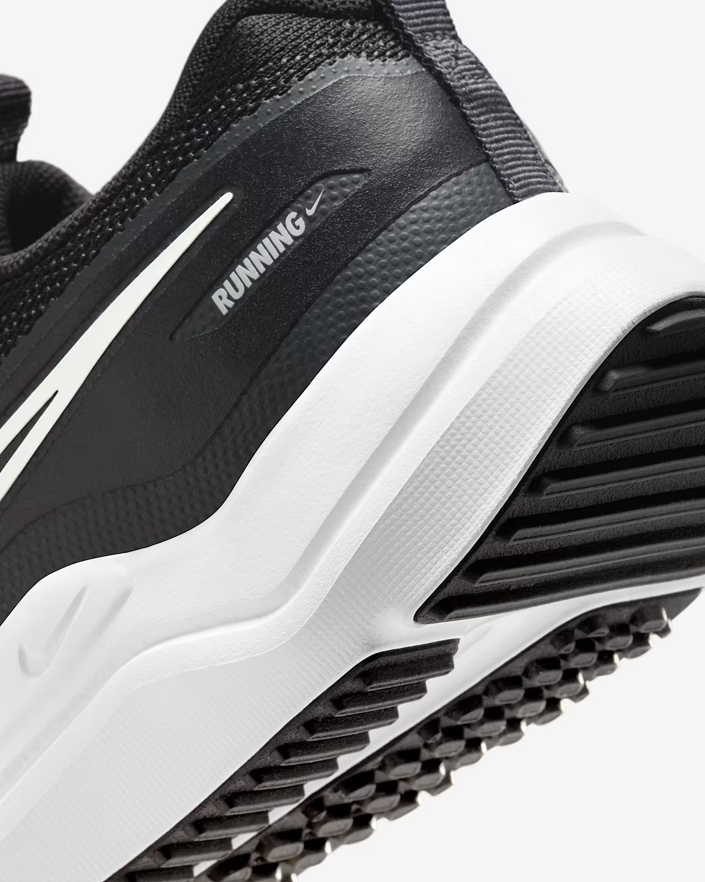 NIKE COSMIC RUNNER GS BLACK/WHITE