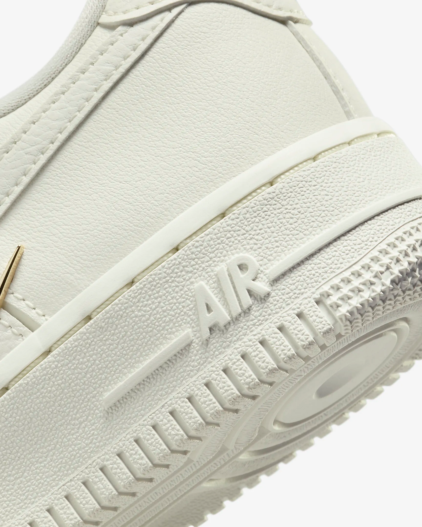 NIKE AIR FORCE 1 '07 LX WOMEN'S SHOES