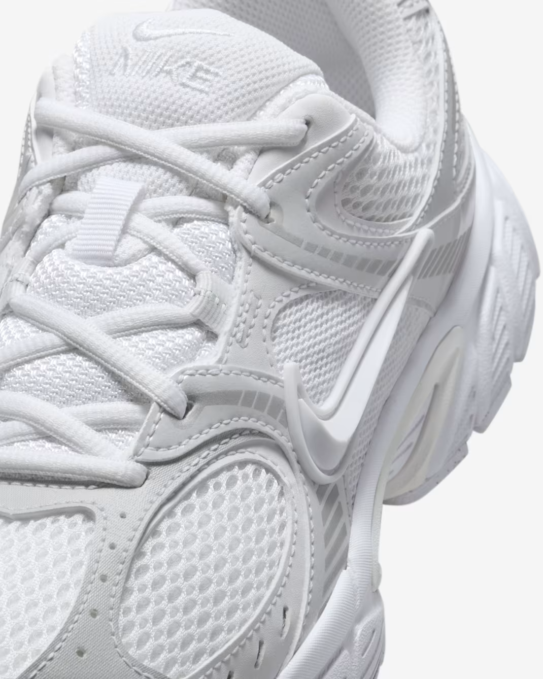 W NIKE V5 RNR WHITE/BLACK