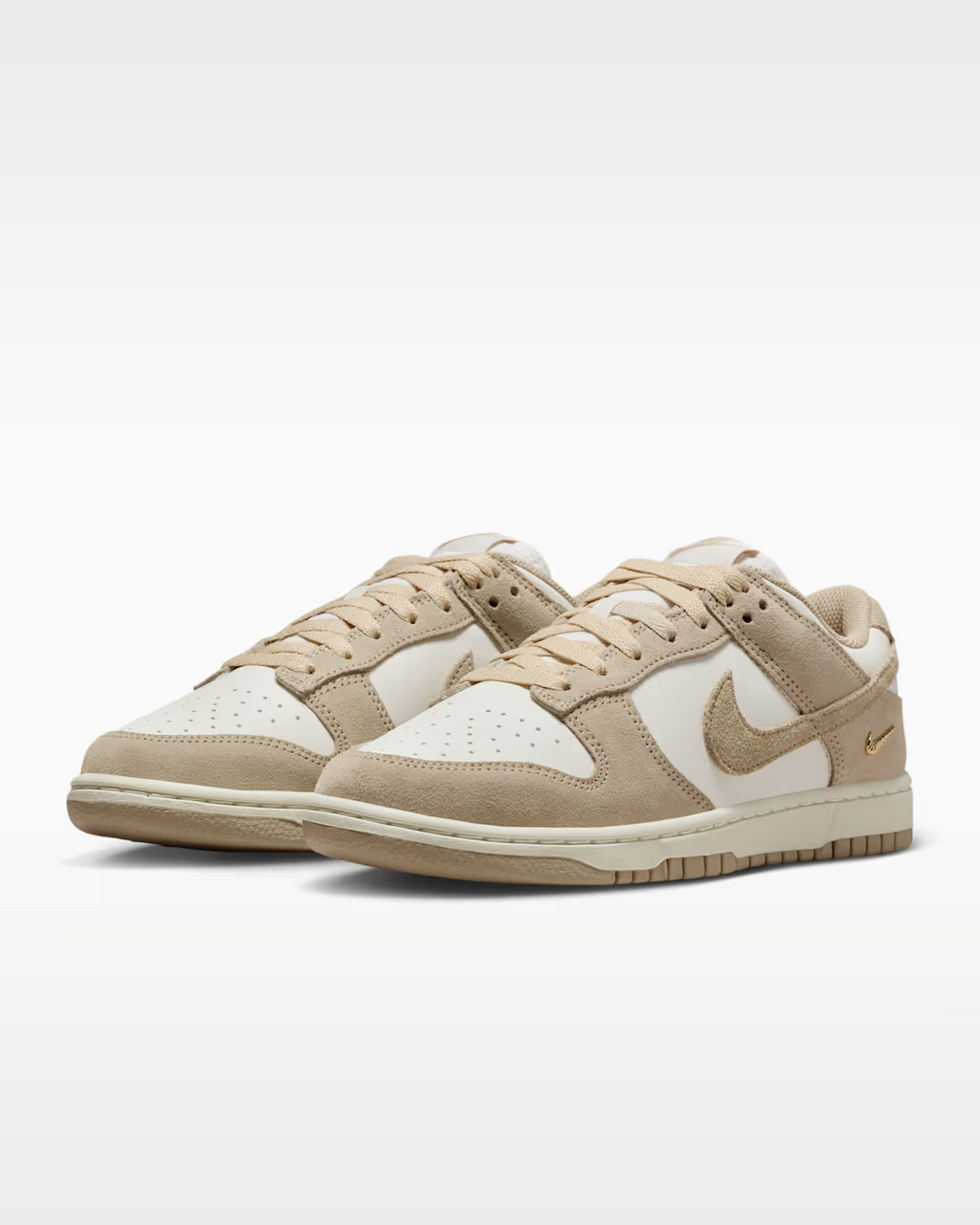 WMNS NIKE DUNK LOW SE SAIL/LINE/WHITE