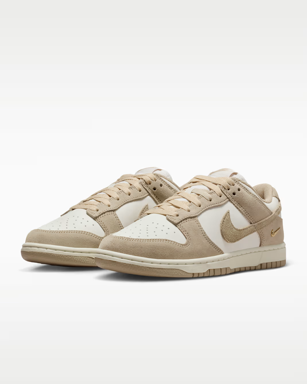 WMNS NIKE DUNK LOW SE SAIL/LINE/WHITE