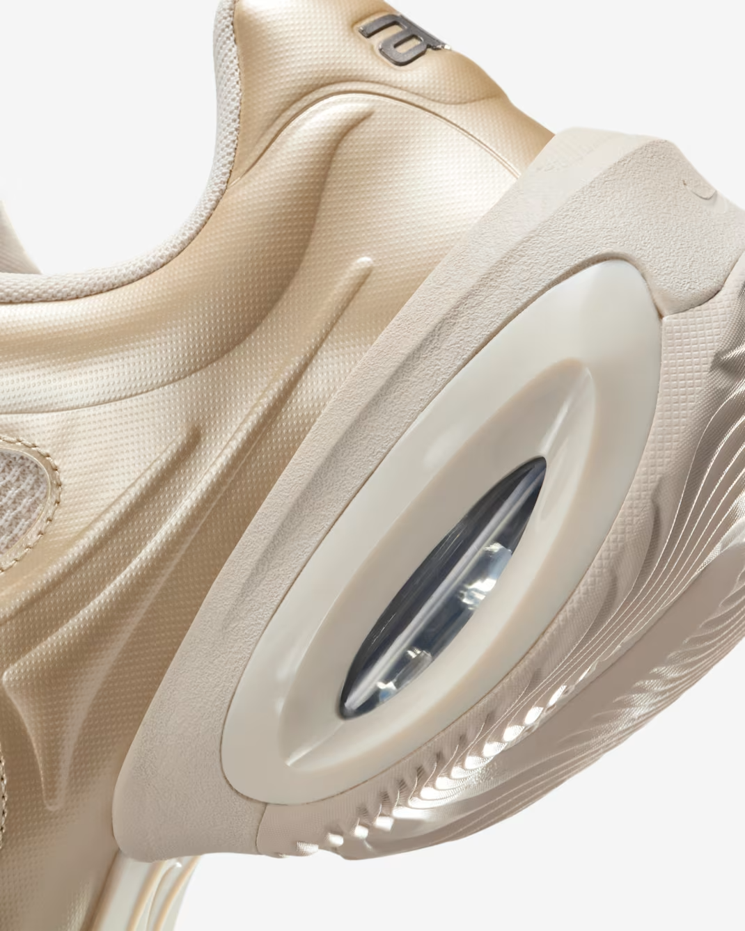 WMNS NIKE AIR MAX MUSE DESERT/SAND/MTLC