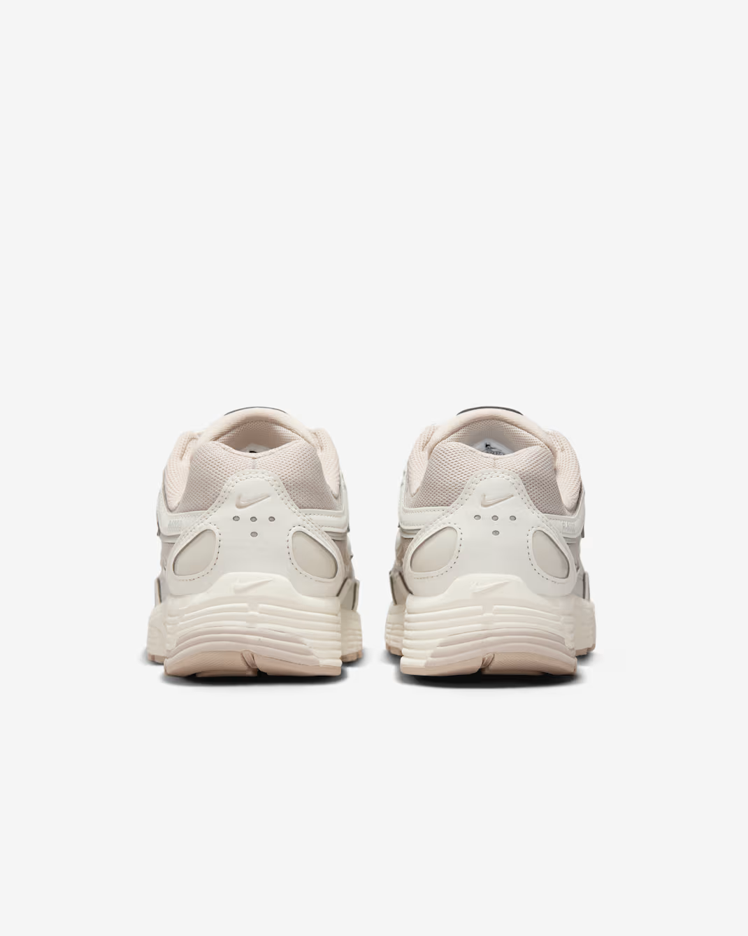 W NIKE P-6000 SAIL/LIGHT BONE-CREAM