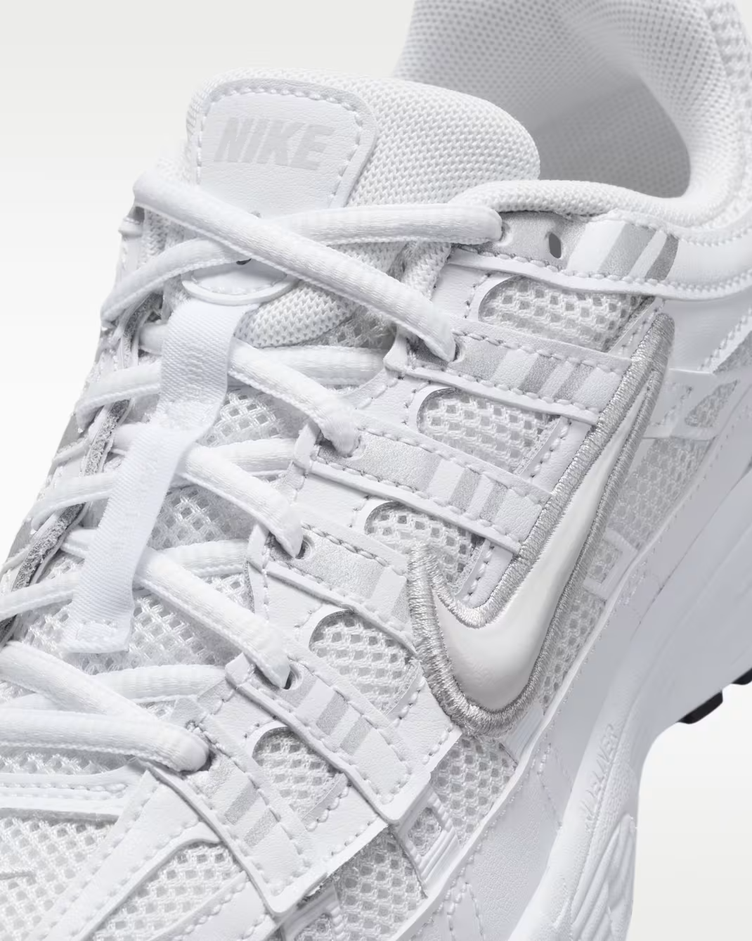 NIKE P-6000 BG WHITE/GRAY
