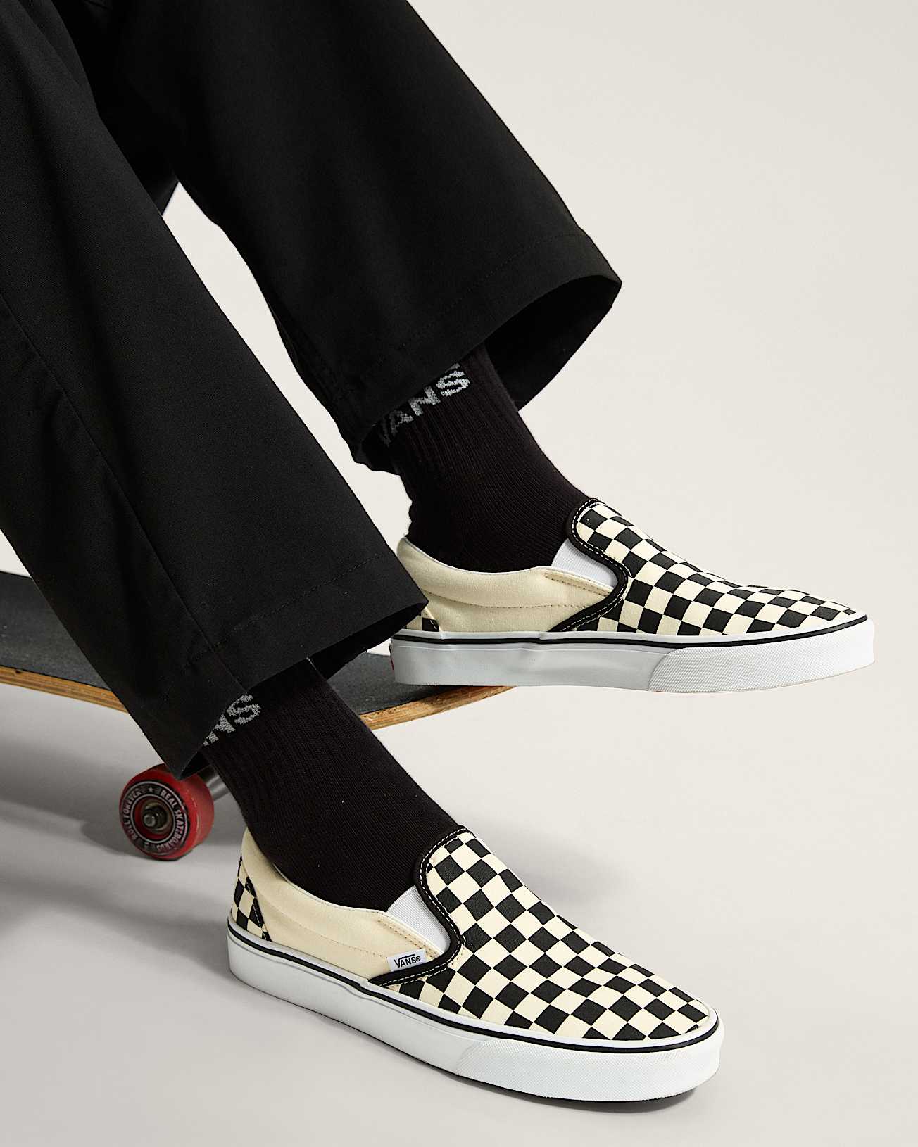 VANS CLASSIC SLIP-ON CHECKERBOARD – BLACK/OFF WHITE