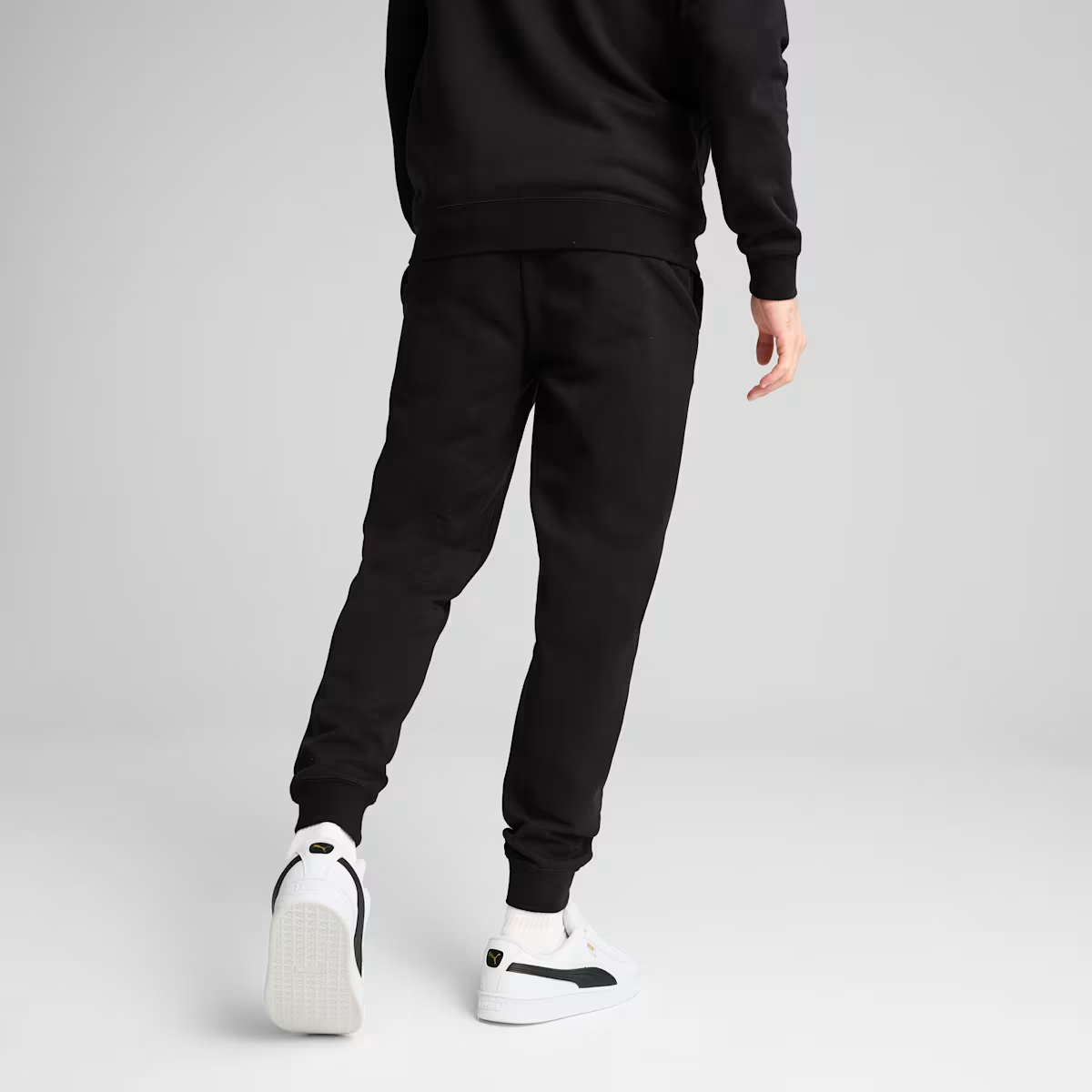 ESS PUMA LOGO SWEATPANTS TR CL BLACK
