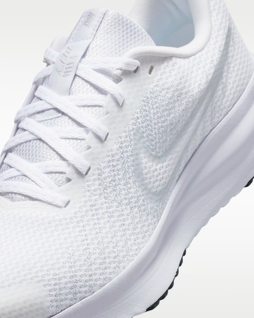 NIKE RUN DEFY - WHITE/PURE PLATINUM-BLACK