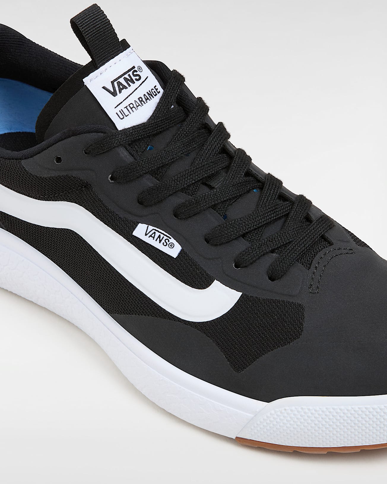 VANS ULTRARANGE EXO “BLACK”