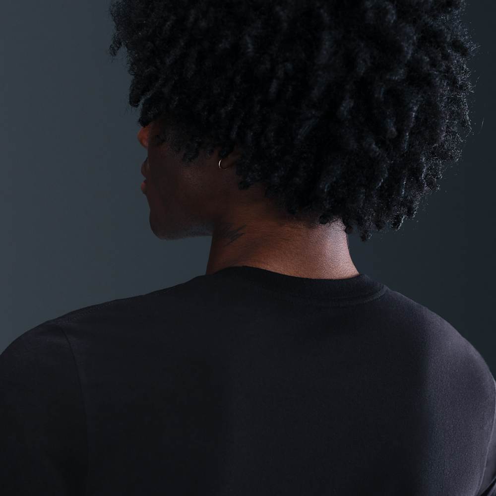 M NSW TEE MDRN FTNS FS BLACK/ORANGE