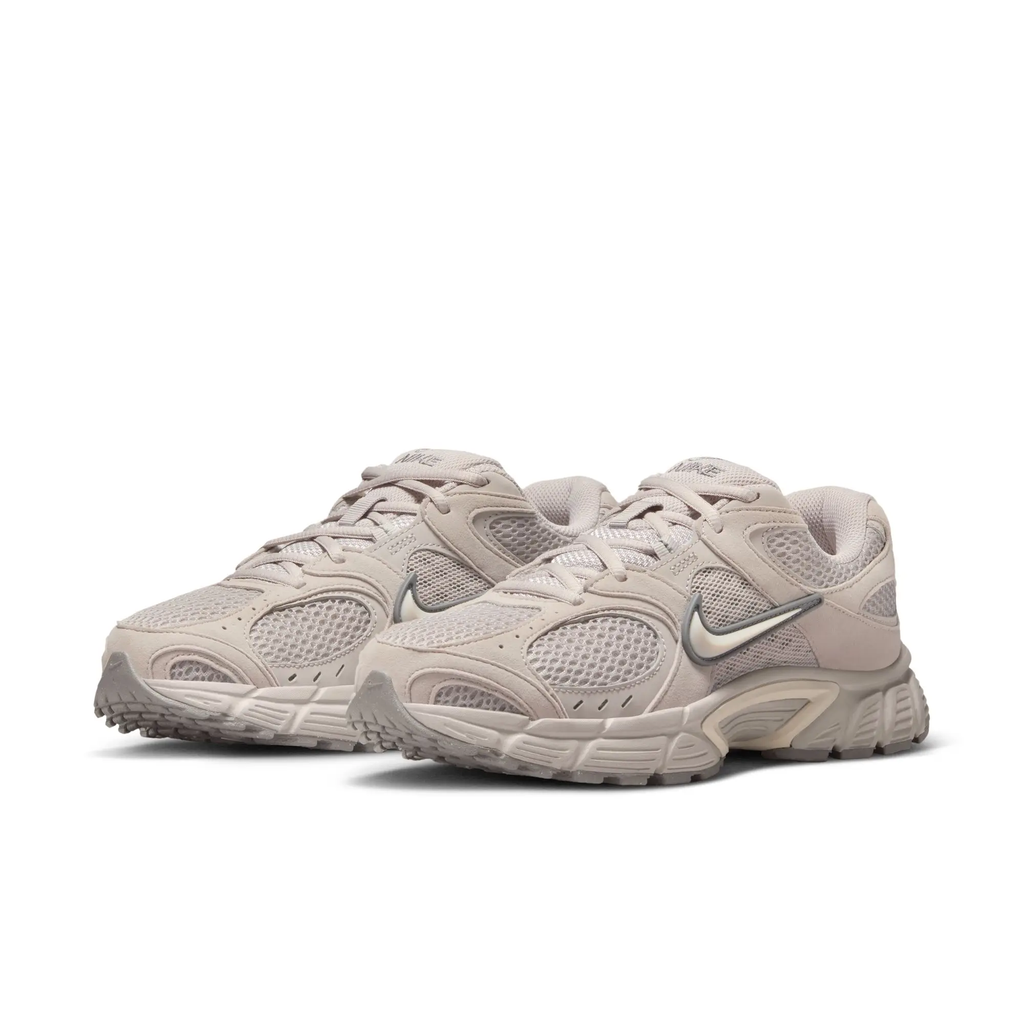 W NIKE V5 RNR SUEDE LIGHT/SMOKE/GREY