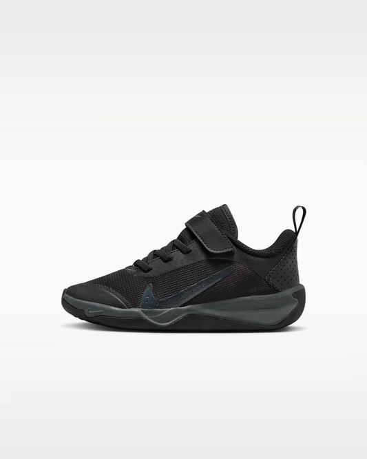 NIKE OMNI MULTI-COURT PS - BLACK/ANTHRACITE NIÑO PRE-ESCOLAR