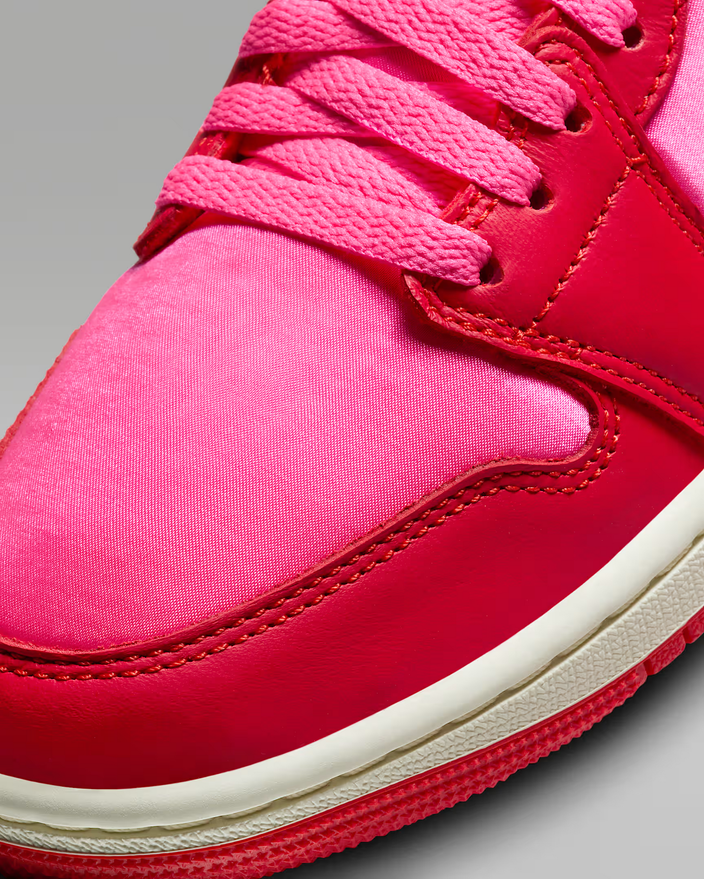 AIR JORDAN 1 LOW PINK/RED