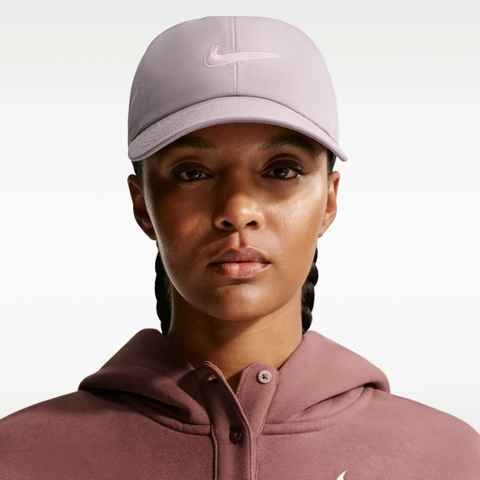 U NK CLUB CAP U CB SWSH LILAC