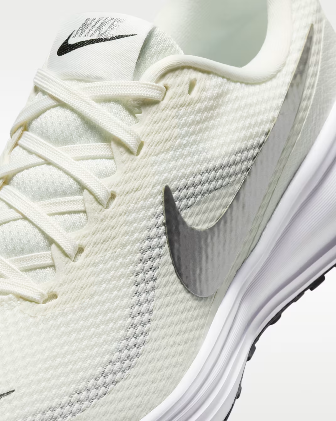 W NIKE REVOLUTION 8 SAIL-METALLIC SILVER-WHITE