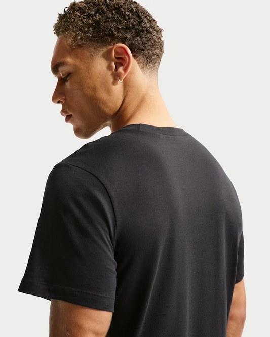 M NK TEE STD TRAIN MIND - BLACK