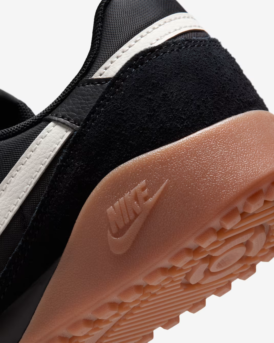 TERRA MANTA SUEDE BLACK/WHITE